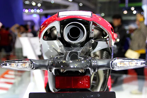 Siêu mô tô giá 5,5 tỉ đồng gây 'bão' tại Vietnam Motorcycle Show ảnh 8 Siêu mô tô giá 5,5 tỉ đồng gây 'bão' tại Vietnam Motorcycle Show ảnh 8