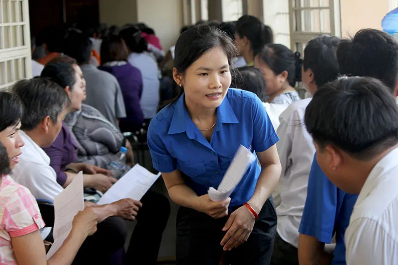 Sức nóng trong cuộc tiếp xúc cử tri của Bí thư Thăng ảnh 8 Sức nóng trong cuộc tiếp xúc cử tri của Bí thư Thăng ảnh 8