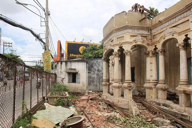 Công trình đang bị tạm đình chỉ.