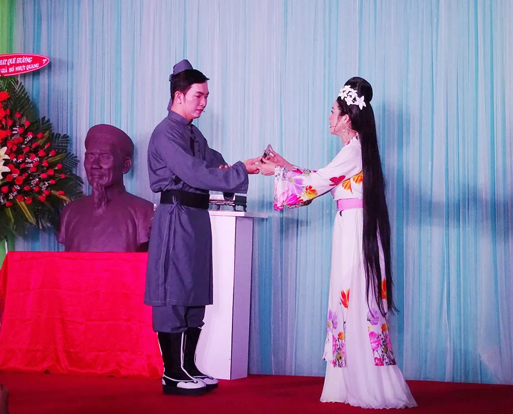 Người trẻ tổ chức đêm tài tử vinh danh cụ Đồ Chiểu ảnh 3 Người trẻ tổ chức đêm tài tử vinh danh cụ Đồ Chiểu ảnh 3