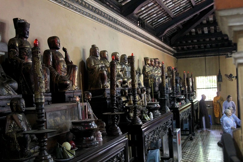 Ngôi chùa gần 300 năm tuổi giữa lòng thành phố ảnh 12