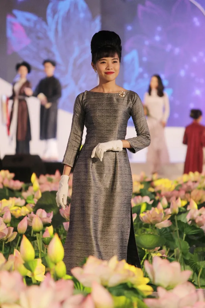 Ngắm nữ sinh Marie Cuire trong tà áo dài của Sỹ Hoàng ảnh 7