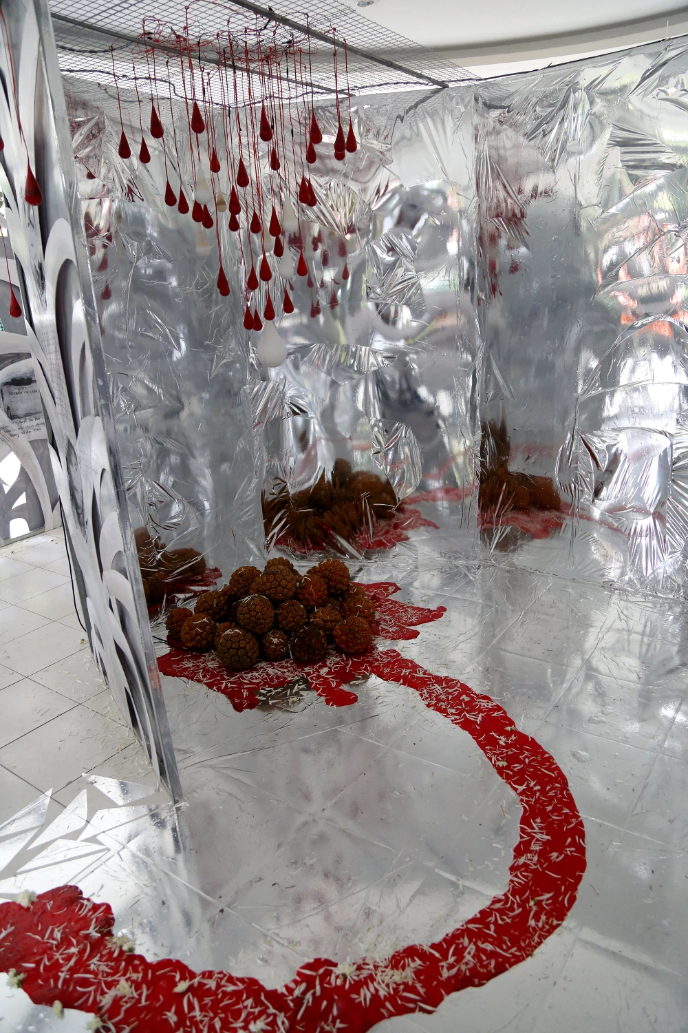 Đến TP.HCM xem triển lãm người trẻ nghĩ về chiến tranh ảnh 4 Đến TP.HCM xem triển lãm người trẻ nghĩ về chiến tranh ảnh 4