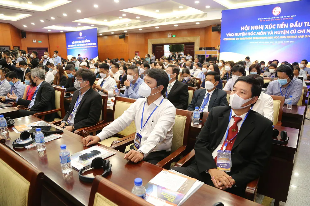 Các đại biểu tham dự hội nghị xúc tiến đầu tư vào hai huyện Hóc Môn và Củ Chi.
