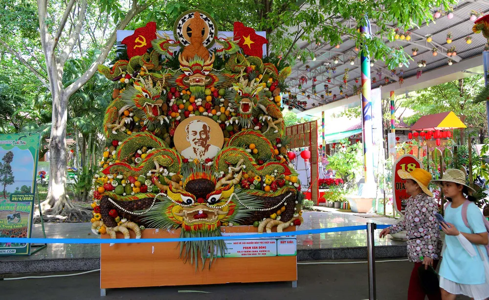 Các nghệ nhân tham gia hội thi đến từ Hà Nội, TP.HCM, Bình Dương, Đồng Nai, Bến Tre, An Giang.