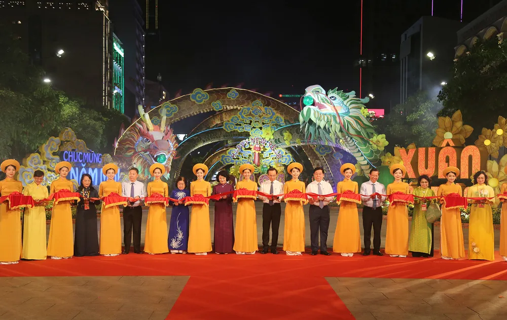 khai mạc đường hoa nguyễn huệ tết giáp thìn 2024 (2).JPG