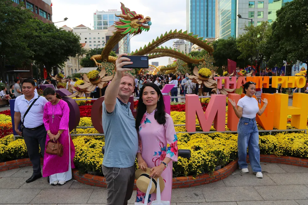 ngày cuối mở cửa đường hoa nguyễn huệ (11).JPG