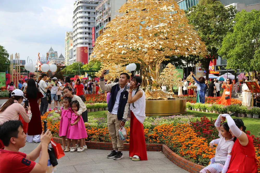 ngày cuối mở cửa đường hoa nguyễn huệ (6).JPG