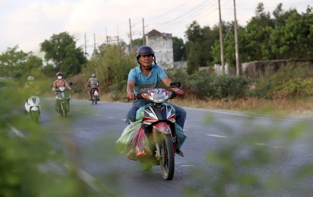 những anh nuôi của hàng trăm công nhân vành đai 3 tphcm (3).JPG