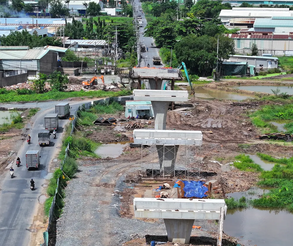 Ban Thường vụ Thành ủy TP.HCM: Xây dựng hệ thống kết nối nội vùng, liên vùng tạo động lực phát triển trong giai đoạn mới-Toàn cảnh tuyến vành đai 3 TP.HCM sau hơn 1 năm thi công (5).JPG