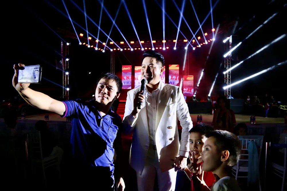 Chiêm ngưỡng màn pháo hoa mừng Quốc Khánh 2-9 ở Đồng Nai (8).jpg