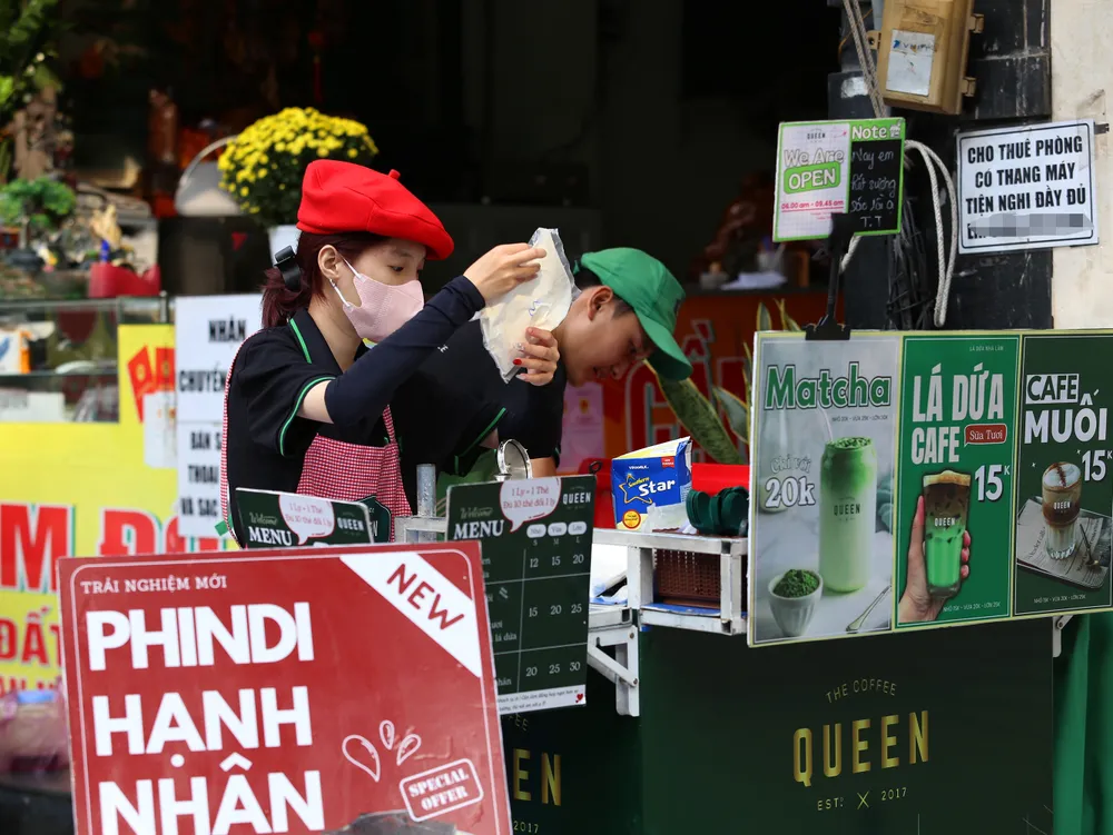 Đường phố TP.HCM đông đúc ngày đi làm đầu tiên sau Tết (12).JPG