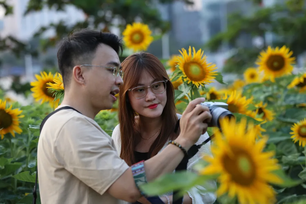 bờ sông Sài Gòn phía Thủ Thiêm (11).JPG