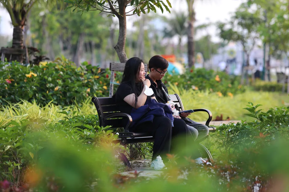 bờ sông Sài Gòn phía Thủ Thiêm (17).JPG