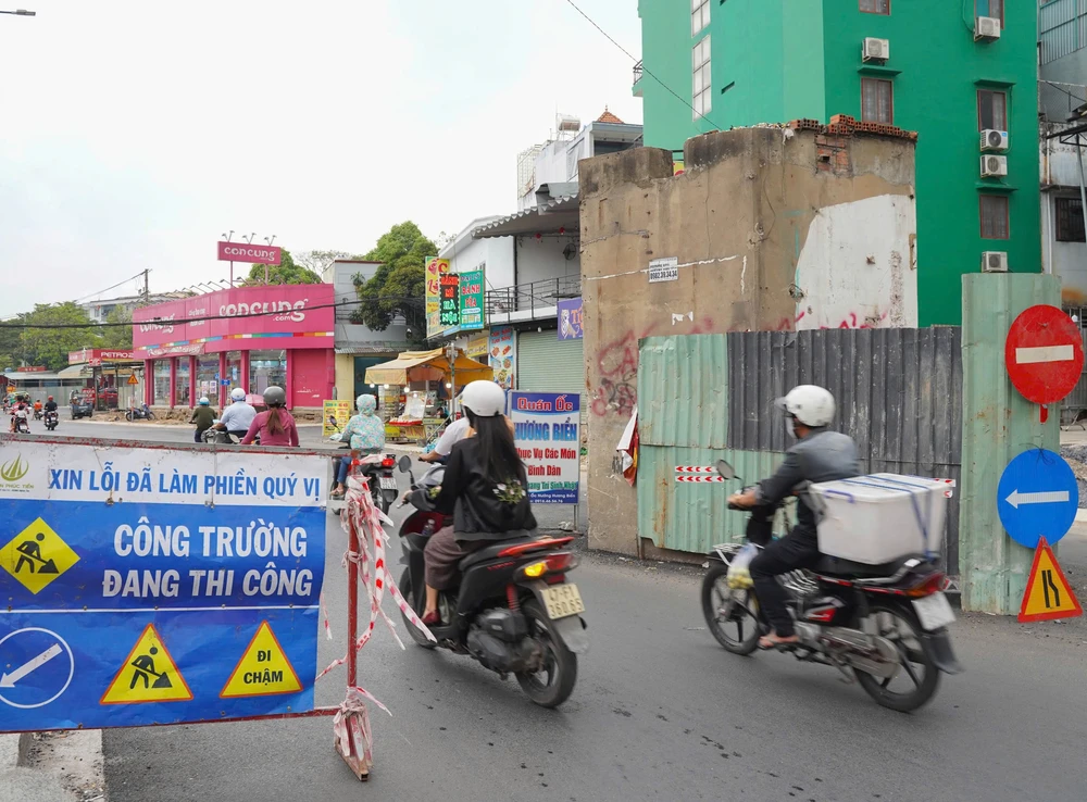 chướng ngại vật (4).jpg