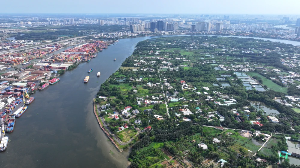 Các giải thưởng ý tưởng đã được trao mang đến niềm hy vọng cho người dân ở bán đảo Thanh Đa (quận Bình Thạnh) nói riêng và người dân toàn TP.HCM nói chung sau 30 năm chứng kiến sự thăng trầm của "siêu dự án". bán đảo thanh đa (4).JPG