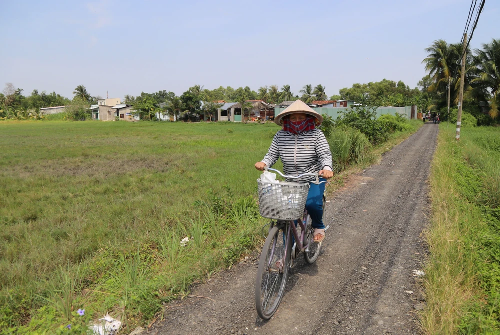 Đời sống người dân trong khu vực còn nhiều khó khăn do vướng quy hoạch kéo dài. bán đảo thanh đa.JPG