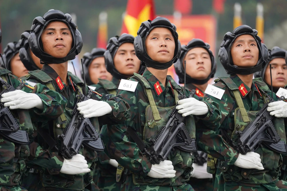 diễu binh 30-4 (1).jpg