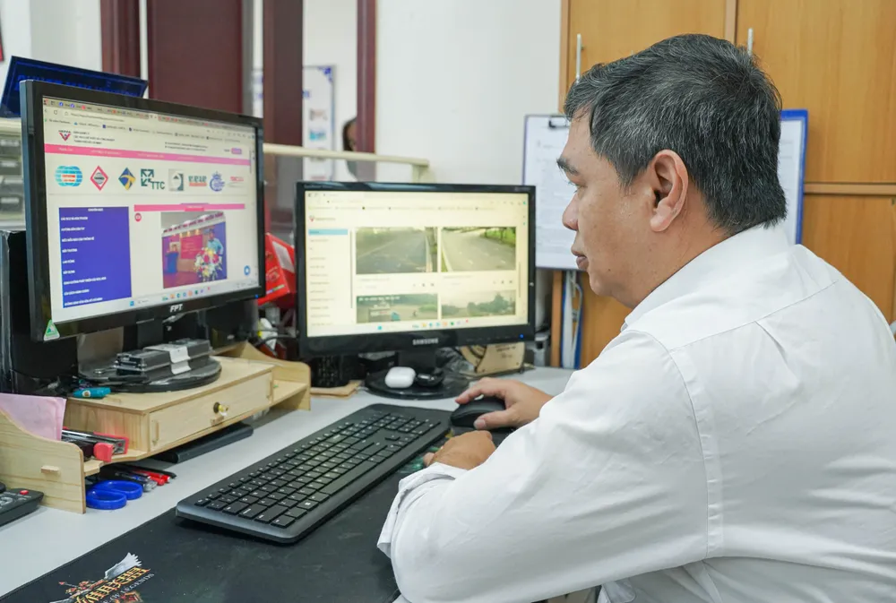  đội ngũ cán bộ (14).jpg
