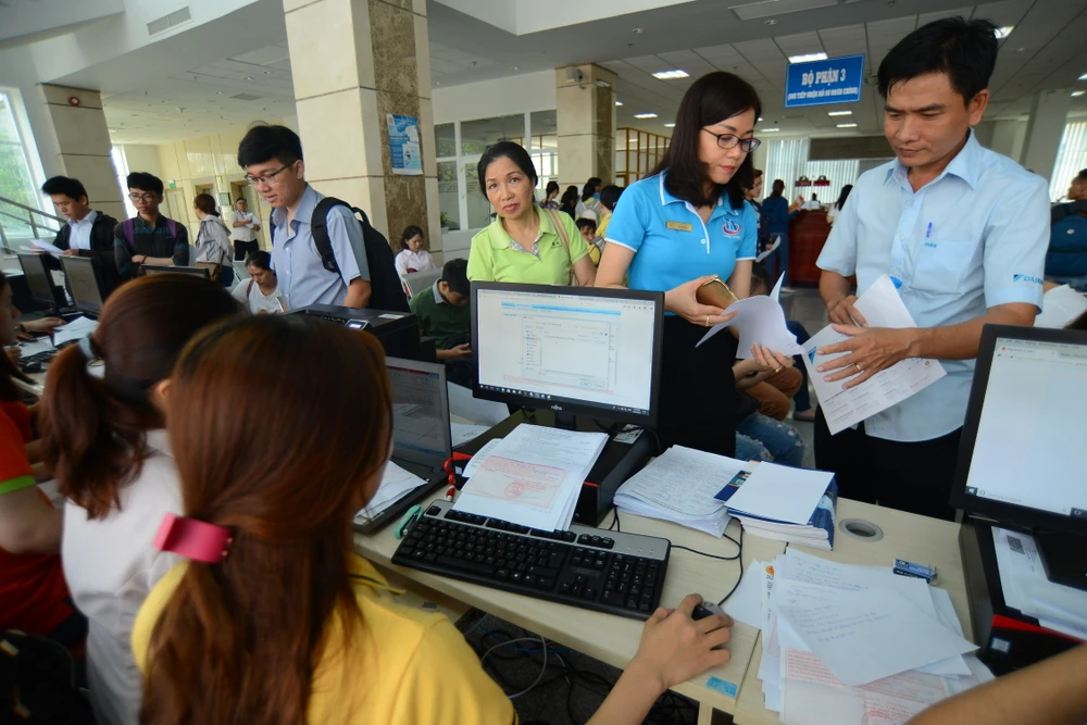 đội ngũ cán bộ (20).JPG