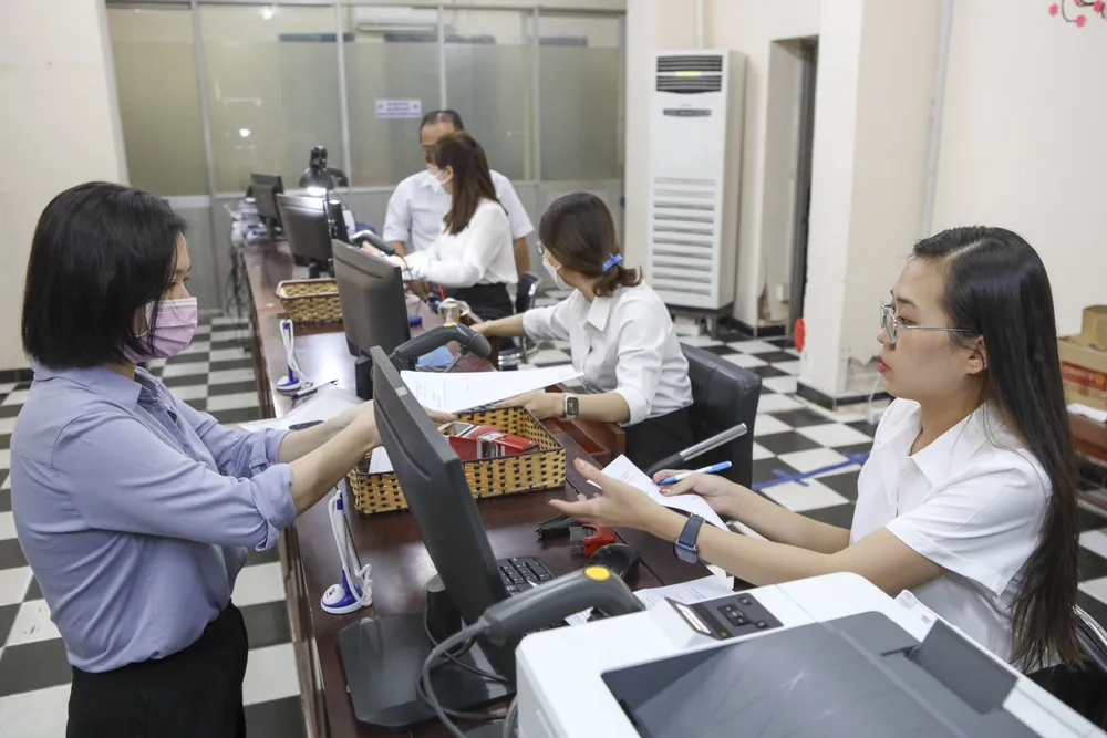Cán bộ TAND TP.HCM tiếp công dân. đội ngũ cán bộ (22).jpg