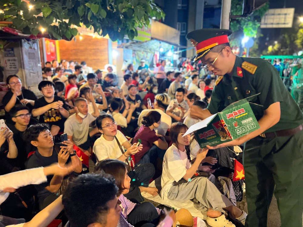 vẻ đẹp hoà bình.jpg
