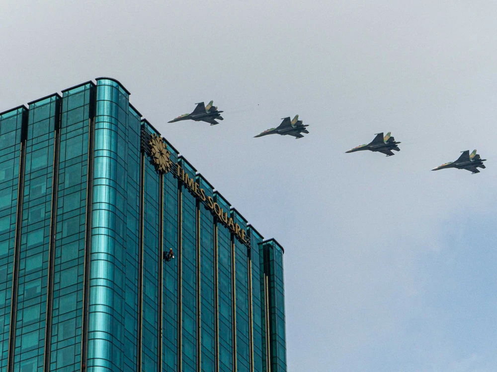 Bầu trời hòa bình_Nguyễn Tuấn Anh.jpg