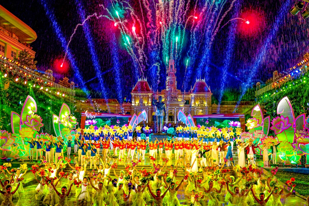 Mừng ngày sinh nhật Bác Hồ_Nguyễn Văn Tuấn.jpg