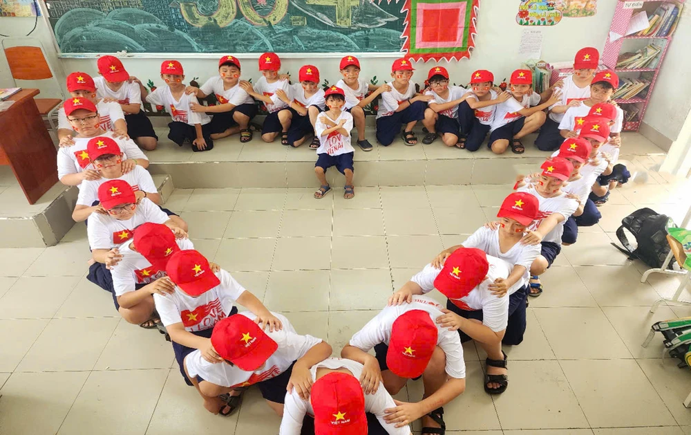 Trái tim Việt Nam_Nguyễn Thị Hương Thảo.jpg