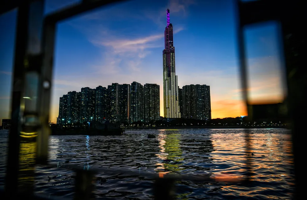 Đóng khung hoàng hôn_TRẦN THÀNH ĐẠT.jpg