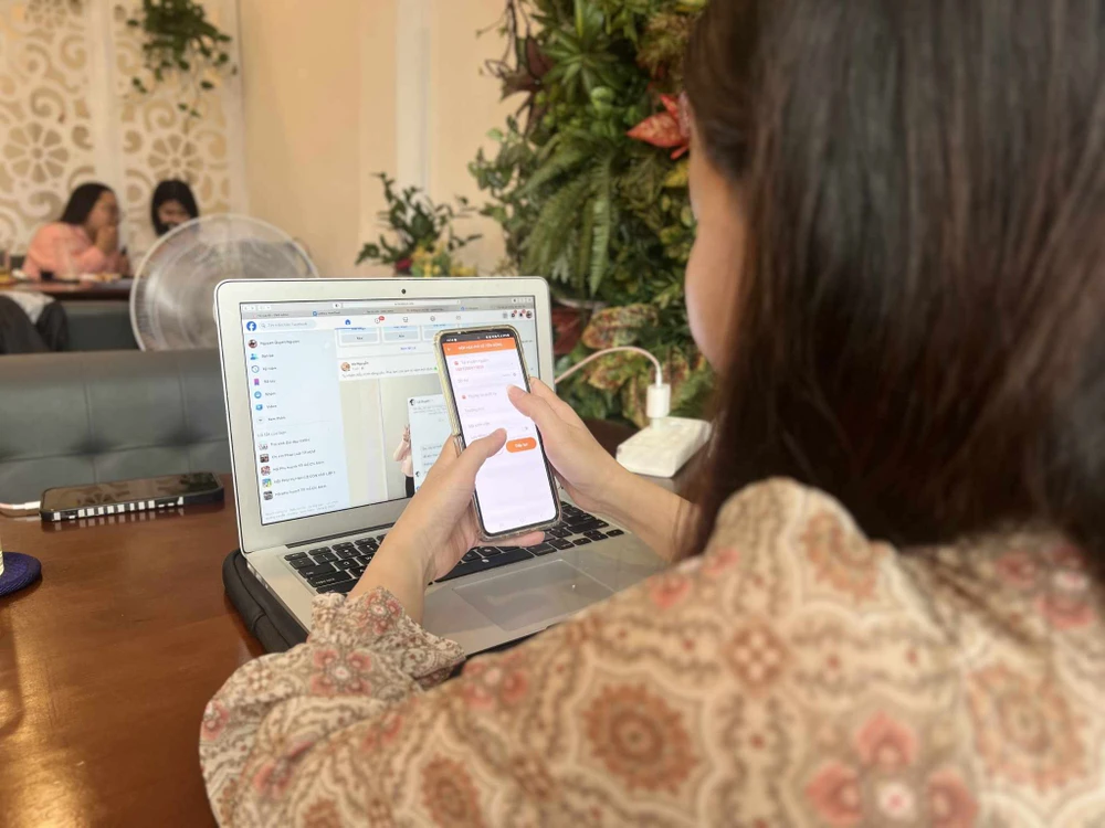 đóng học phí không dùng tiền mặt -plo