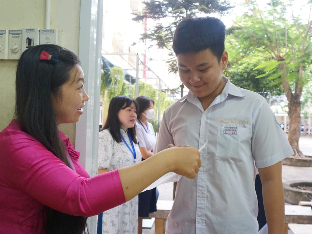 thi vào lớp 10 plo.jpg