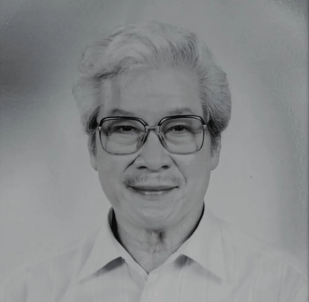 Theo thông tin từ đạo diễn Tạ Huy Cường, nghệ sĩ Hữu Độ qua đời lúc 22 giờ 44 phút ngày 13-8. Nghệ sỹ Trần Hữu Độ.jpg