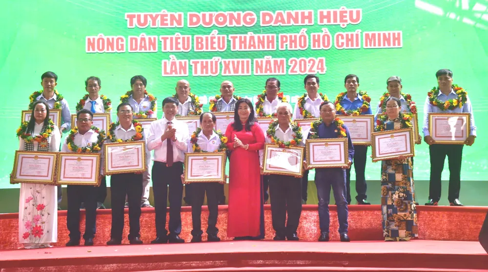 nông dân tiêu biểu 1.jpeg