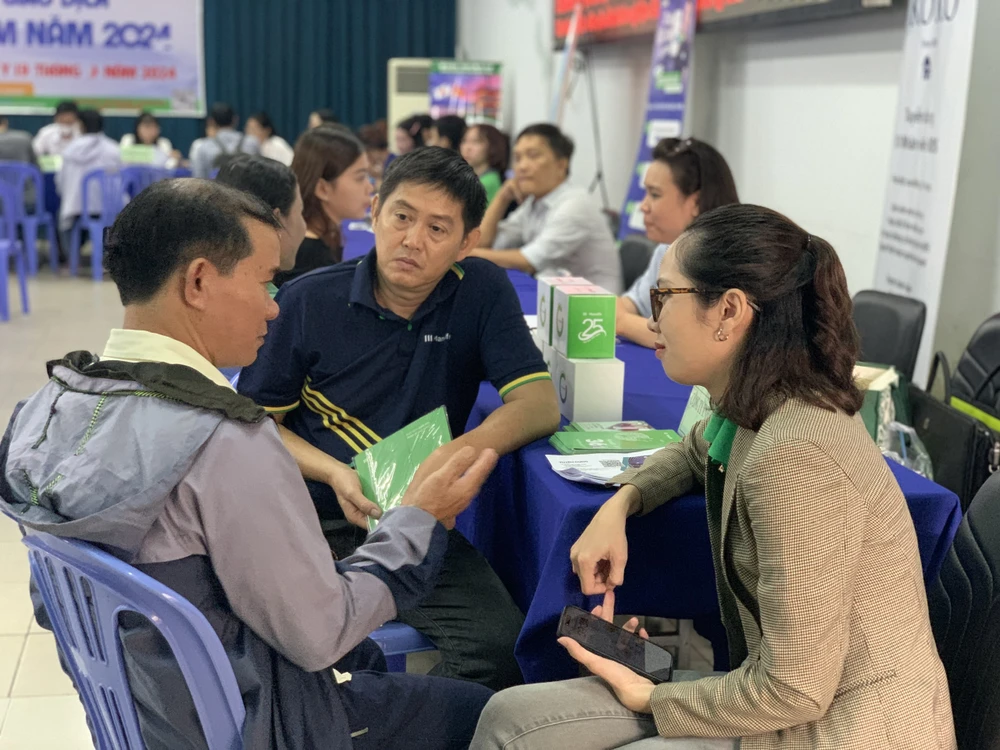 tuyển dụng lao động cũ