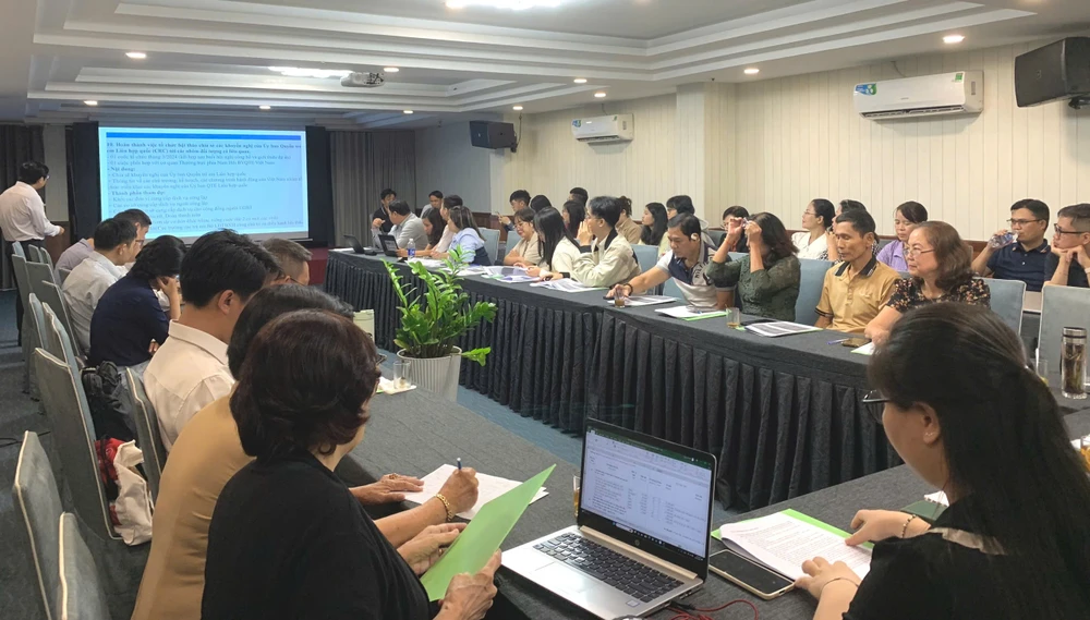 thanh thiếu niên.jpg