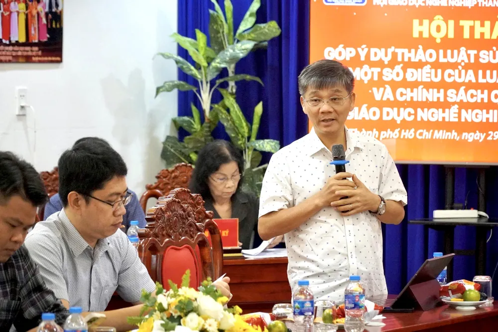 Luật Giáo dục.jpeg