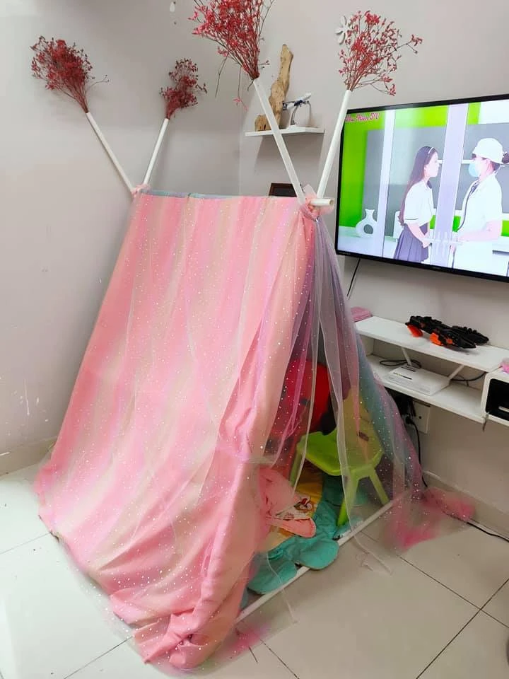 Ở nhà mùa dịch: Chị em 'bày trò' để giảm stress ảnh 5 Ở nhà mùa dịch: Chị em 'bày trò' để giảm stress ảnh 5