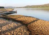 Nước sông Mekong thấp mức lo ngại vì đập thủy điện Trung Quốc