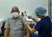 Anh có phát hiện quan trọng, mở ra hy vọng chấm dứt di chứng hậu COVID-19 ảnh 2 F0 vừa khỏi bệnh có nên tiêm vaccine ngừa COVID-19?