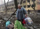 Tình cảnh khốn cùng ở Mariupol: Lấy tuyết làm nước uống, đánh nhau giành thức ăn ảnh 6 Anh 'hỏi ý' người dân về việc mở cửa đón người tị nạn Ukraine vào nhà