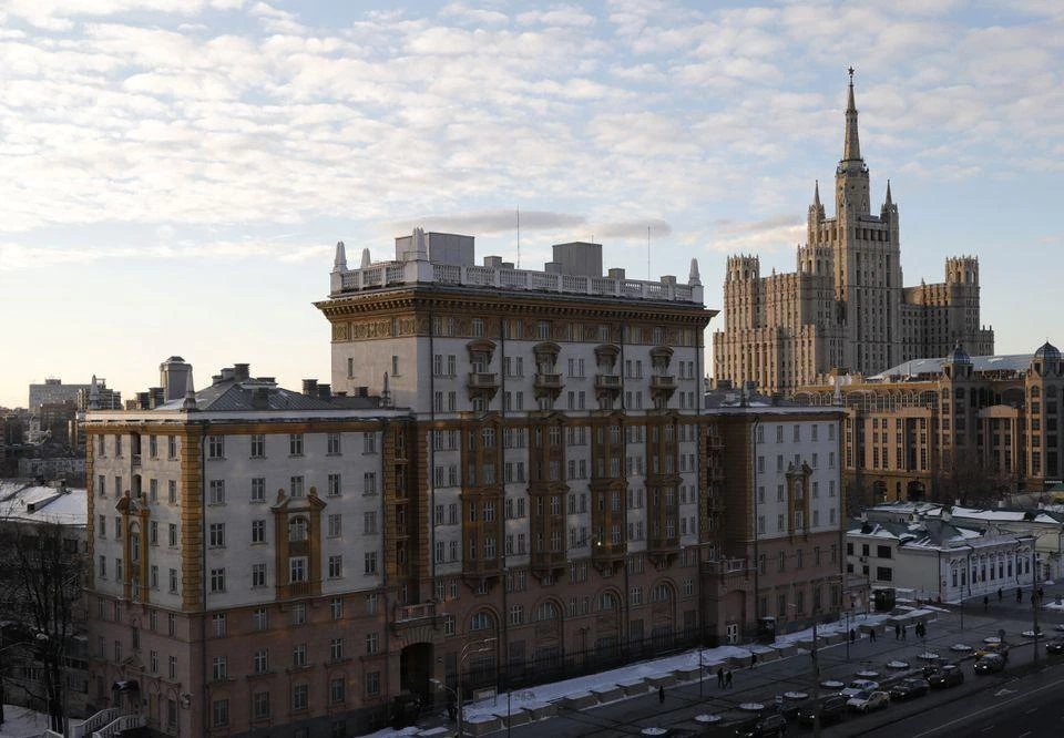 Đại sứ quán Mỹ tại Moscow. Ảnh: REUTERS