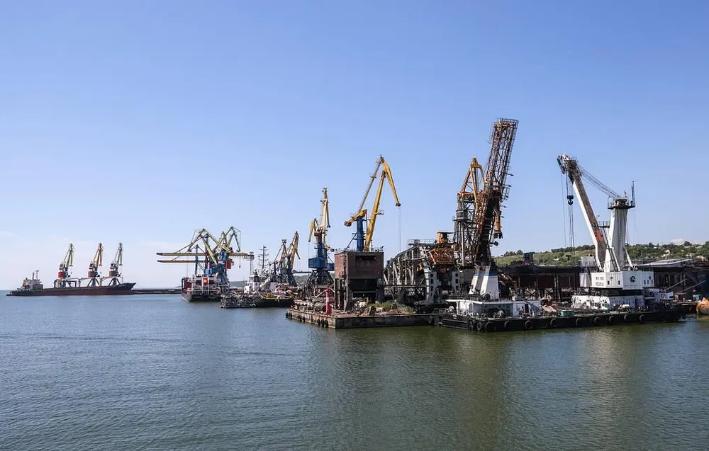 Cảng Mariupol. Ảnh: TASS Cảng Mariupol. Ảnh: TASS