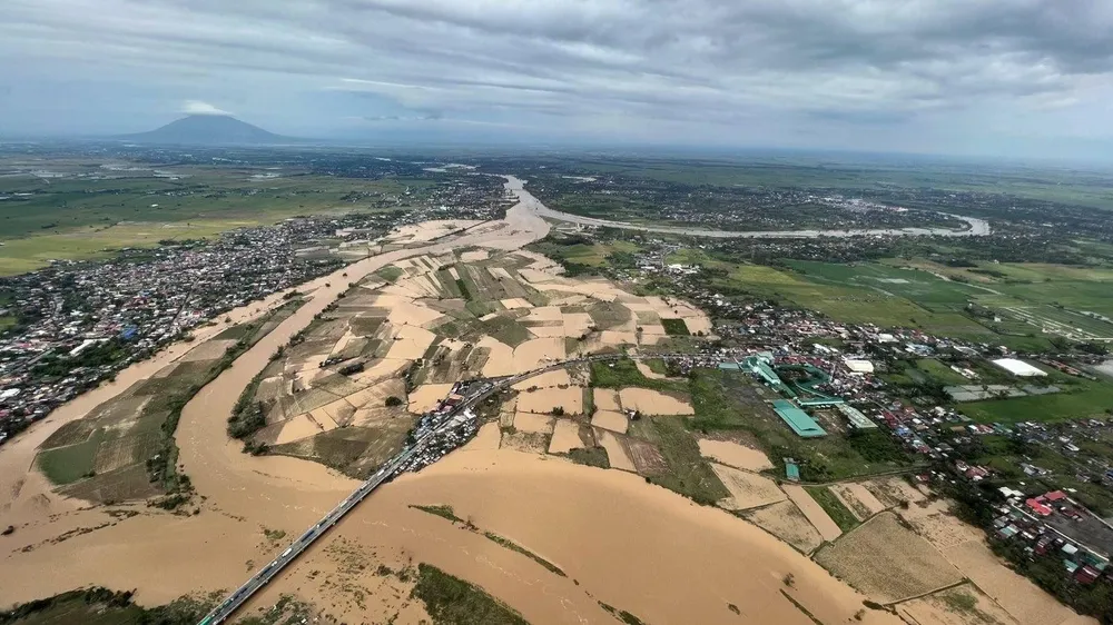 Toàn cảnh ngập lụt do bão Noru gây ra ở đảo Luzon. Ảnh: Twitter của Tổng thống Philippines - ông Ferdinand Marcos. Toàn cảnh ngập lụt do bão Noru gây ra ở đảo Luzon. Ảnh: Twitter của Tổng thống Philippines - ông Ferdinand Marcos.