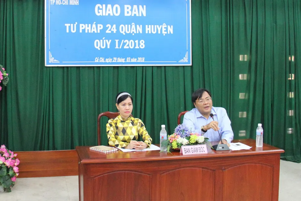 Chứng thực bảo sao giảm mạnh, hộ tịch tăng