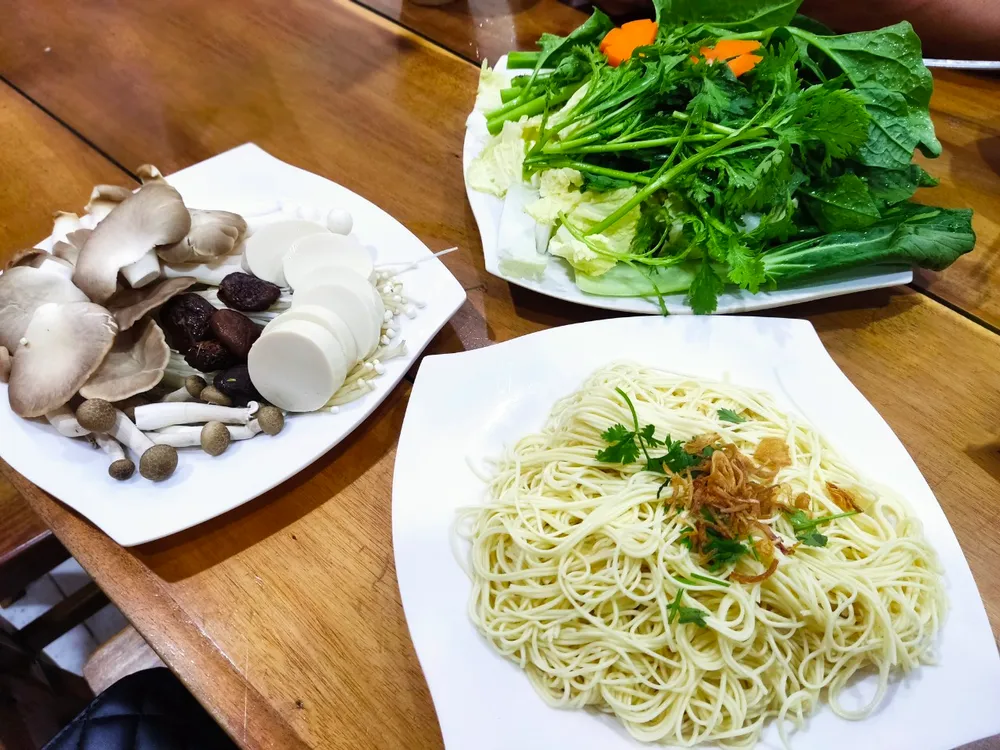 Chế độ ăn uống ảnh hưởng trực tiếp tới nguy cơ sa sút trí tuệ. Ảnh: NHẬT LINH Chế độ ăn uống ảnh hưởng trực tiếp tới nguy cơ sa sút trí tuệ. Ảnh: NHẬT LINH