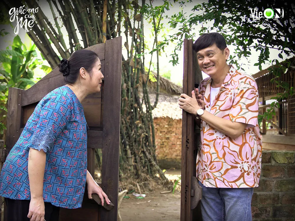 Chồng bà Thanh do NSƯT Hữu Châu thủ vai. Chồng bà Thanh do NSƯT Hữu Châu thủ vai.