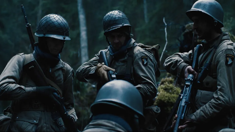 Những sự kiện kỳ lạ xuất hiện khi nhóm lính tiến sâu vào khu rừng. Ảnh: PHP Những sự kiện kỳ lạ xuất hiện khi nhóm lính tiến sâu vào khu rừng. Ảnh: PHP