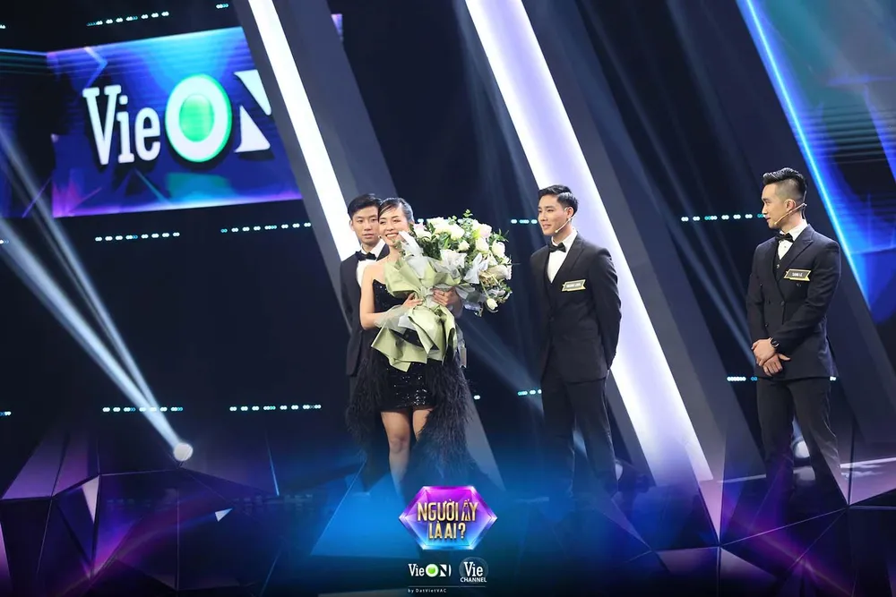 Nữ chính và dàn cực phẩm của chương trình. Nữ chính và dàn cực phẩm của chương trình.