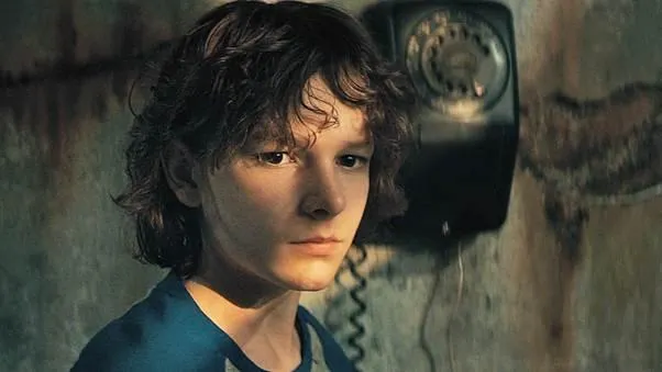 Cậu bé Finney (do Mason Thames thủ vai) Cậu bé Finney (do Mason Thames thủ vai)